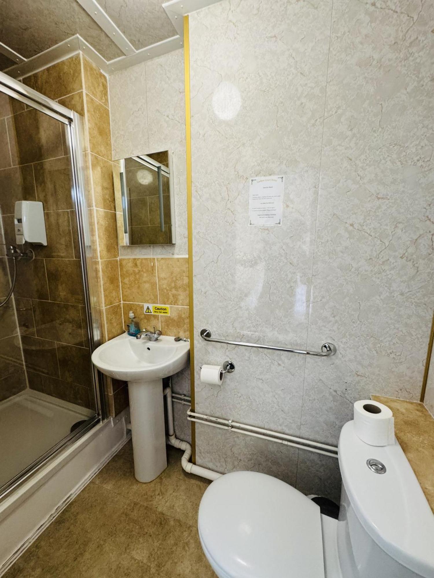 Carlton Court Hotel Eastbourne Rum bild