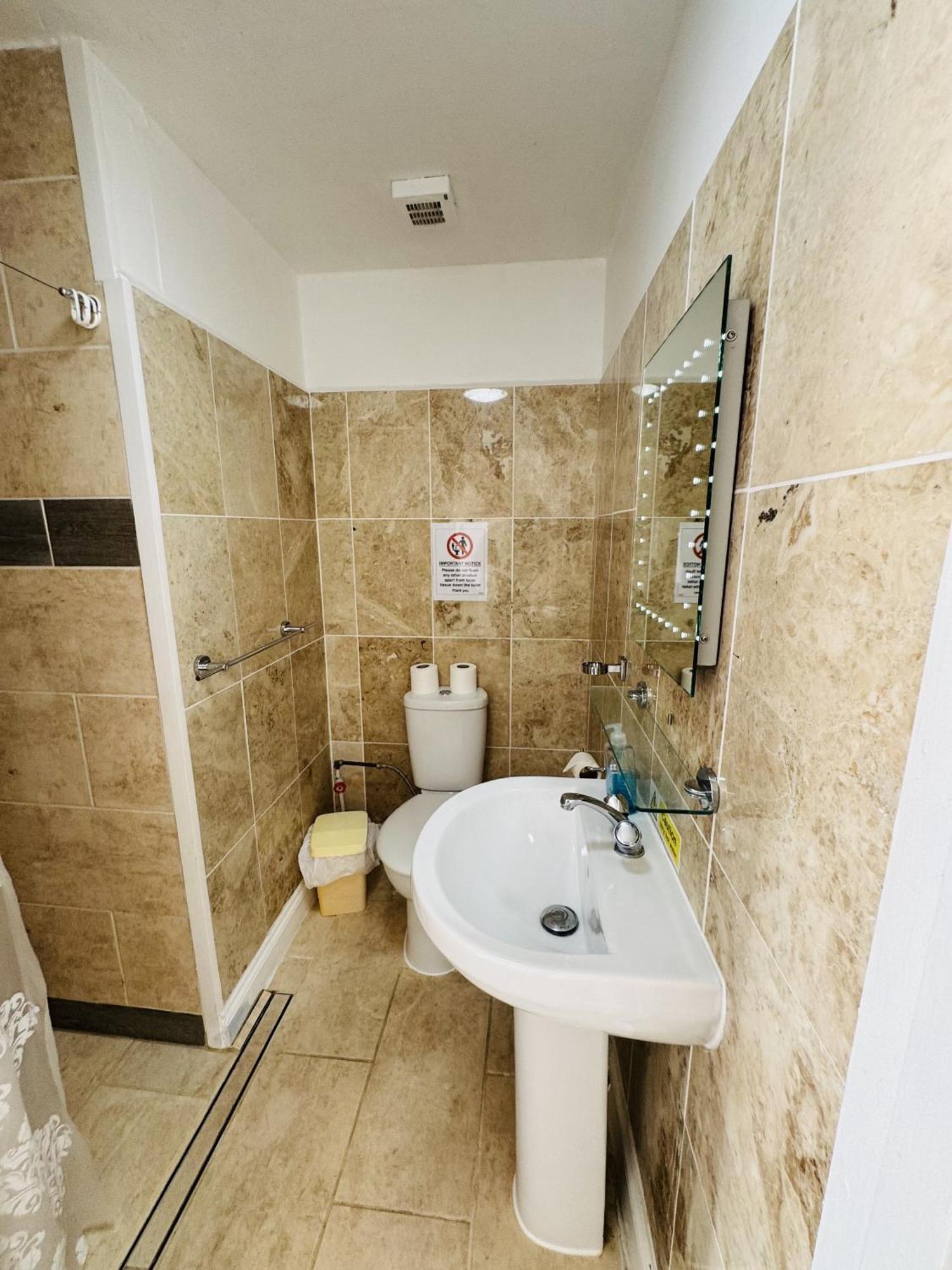 Carlton Court Hotel Eastbourne Rum bild