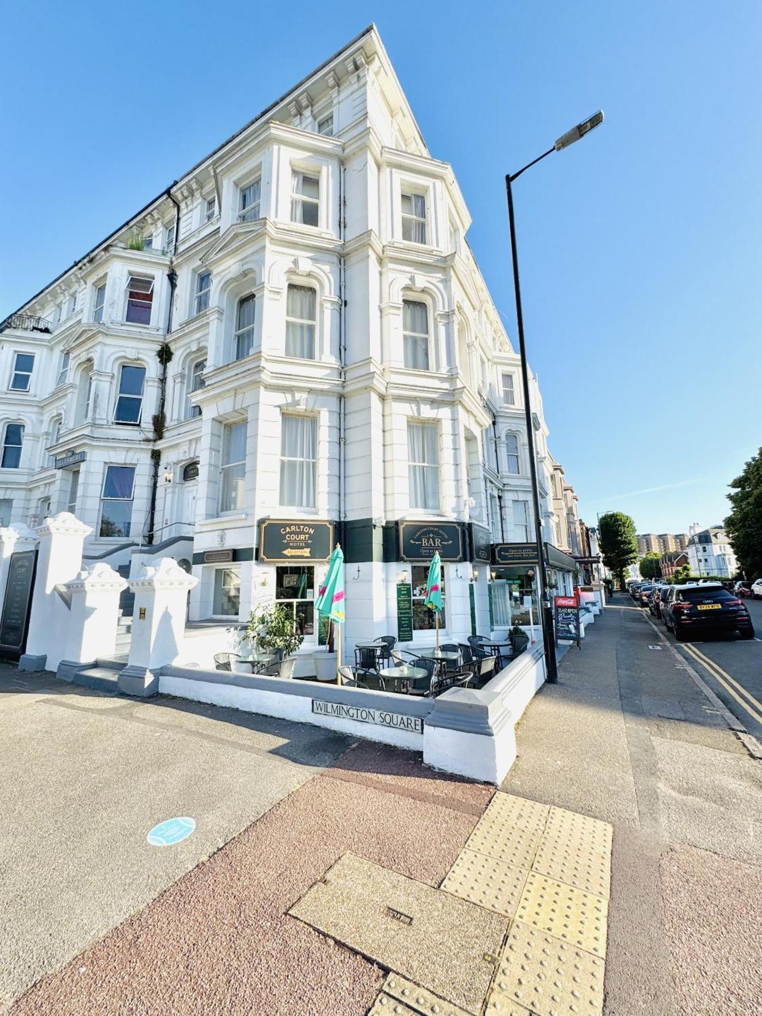 Carlton Court Hotel Eastbourne Exteriör bild
